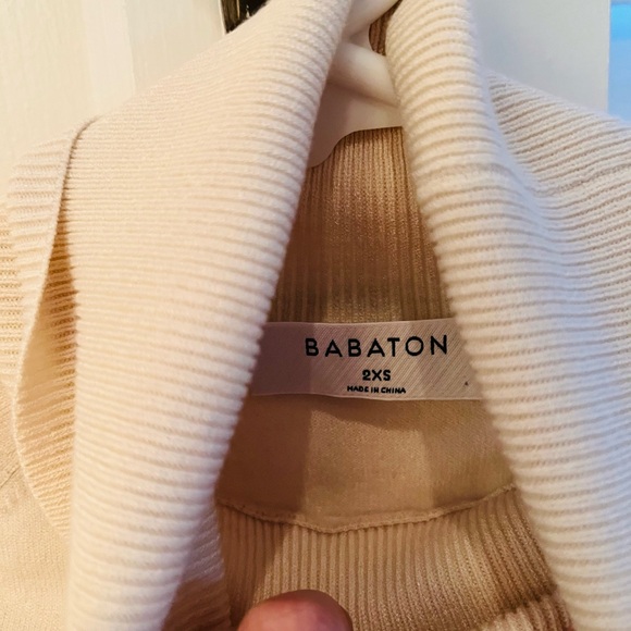 Mock turtle neck sweater - Picture 2 of 2